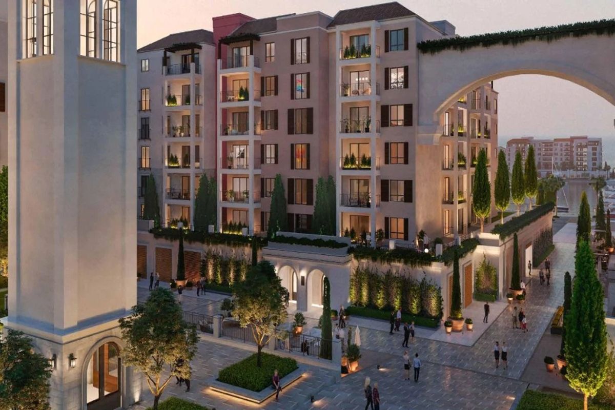 Luxury Living | Waterfront | Private Beach-9