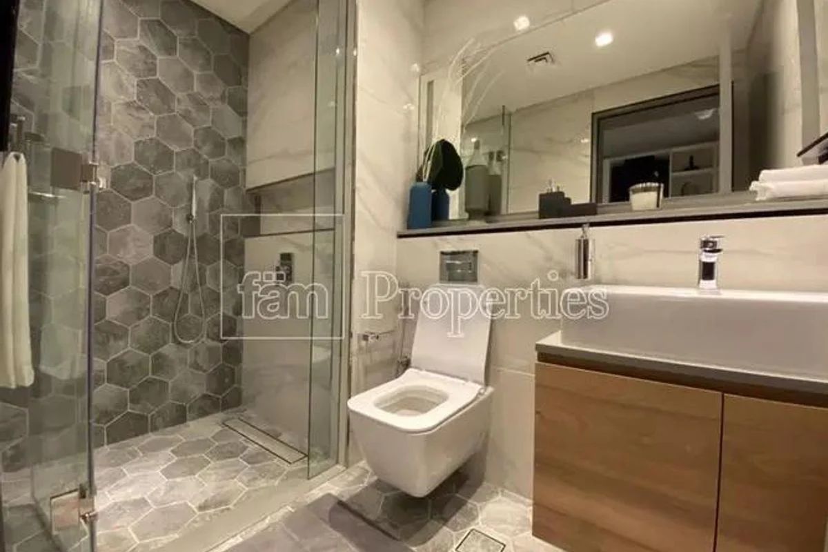 With stunning Downtown views | High floor apt-13