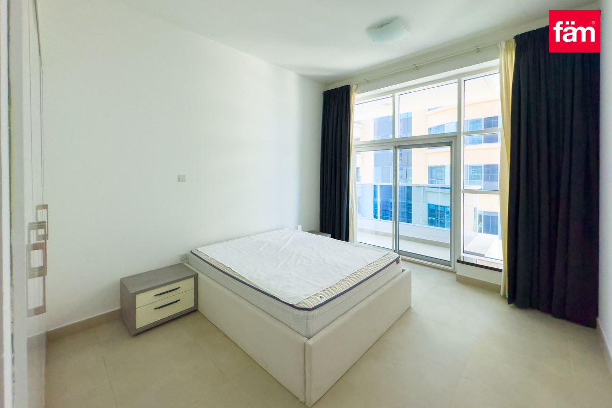 Spacious Layout | High Floor | Prime Location-8