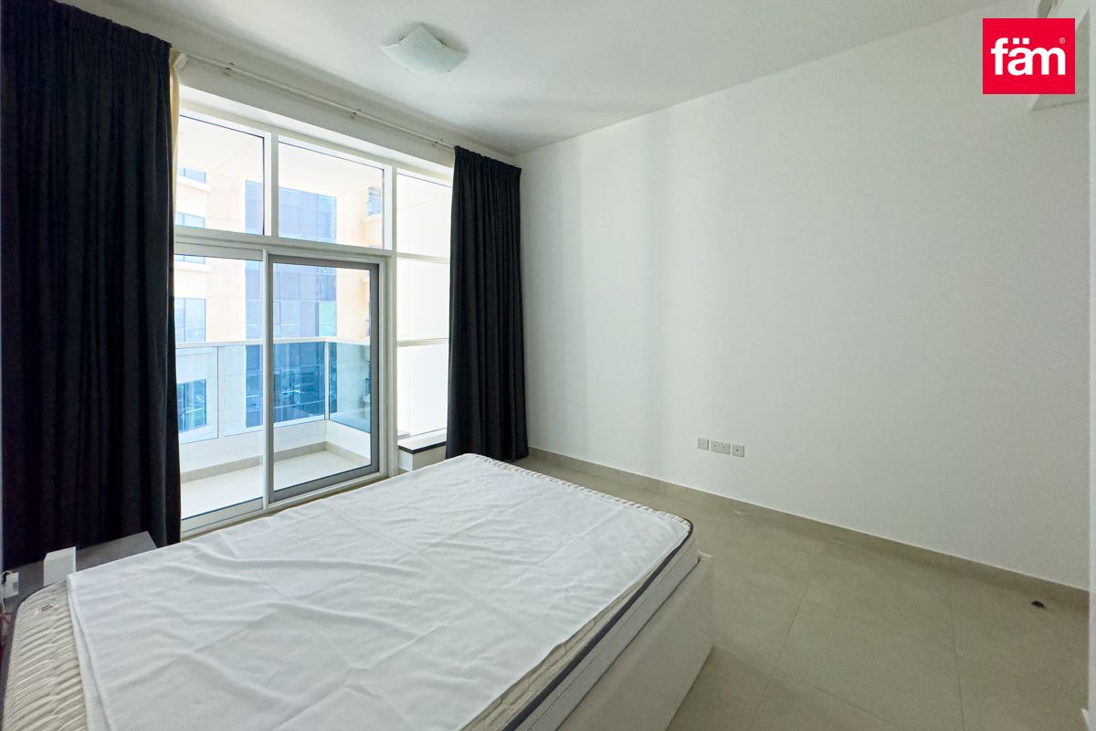 Spacious Layout | High Floor | Prime Location-13