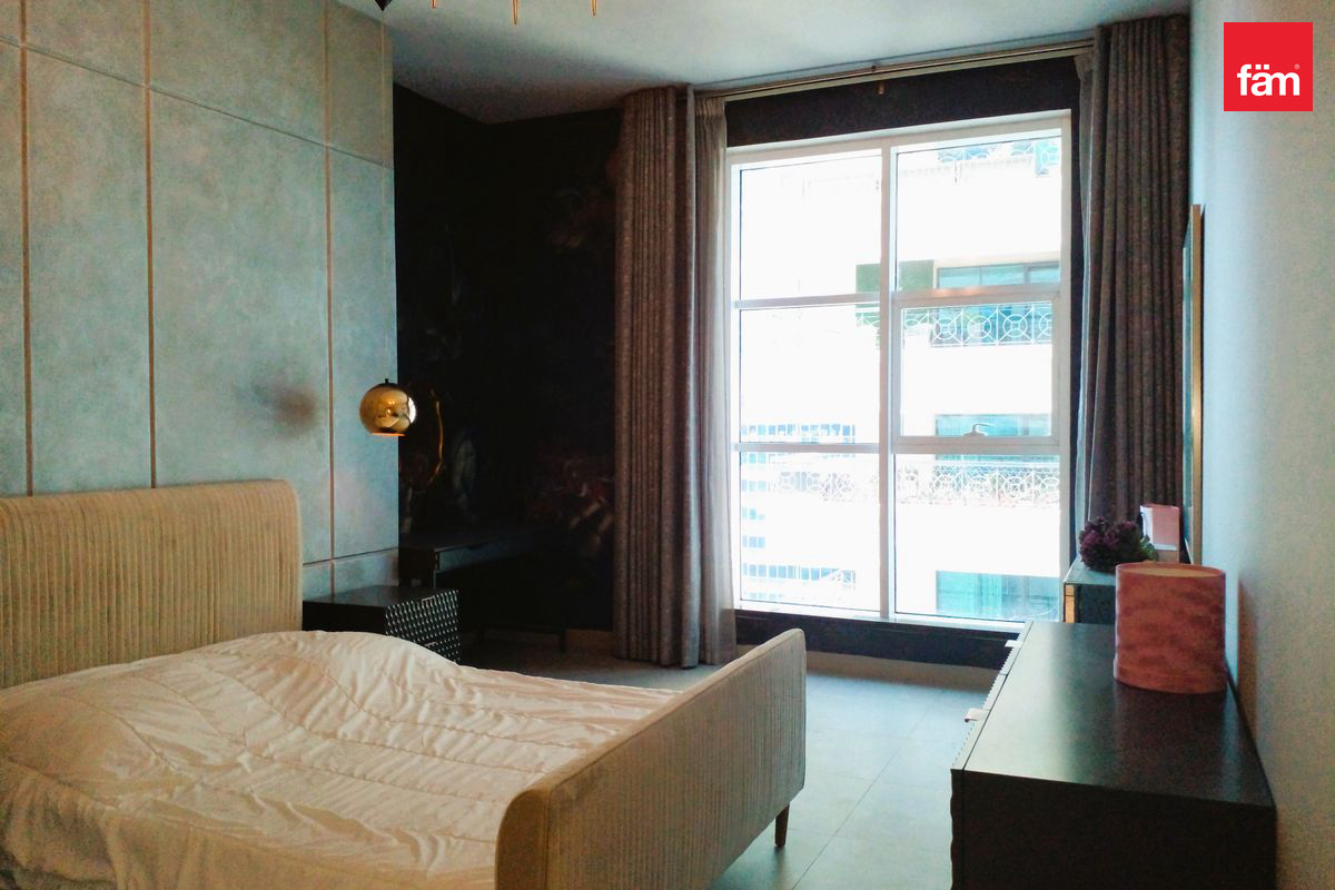 Prime Location | High floor | Luxurious-7