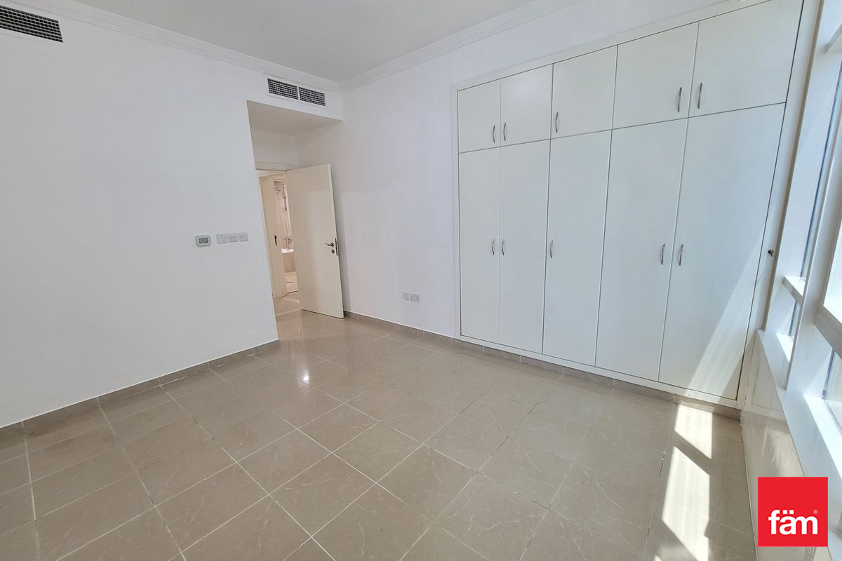Sea Facing | Maid's Room | High Floor-7