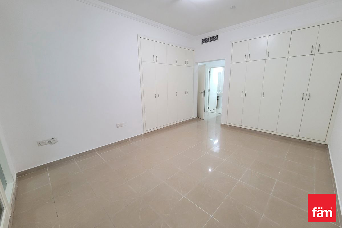 Sea Facing | Maid's Room | High Floor-8
