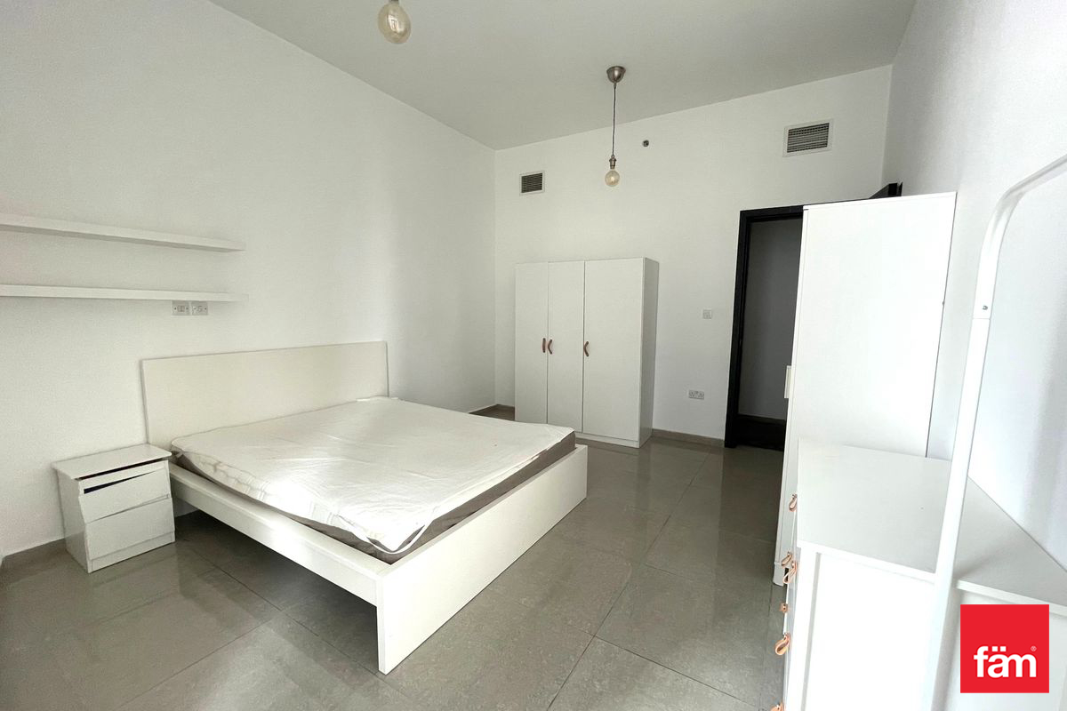 Price 110,000 AED 2 Bedroom Apartment for Rent in Marina Wharf 1