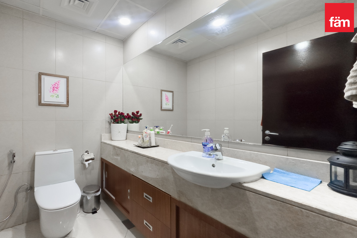 UPGRADED|PARK VIEW|METRO|MORTGAGE|GATED COMMUNITY-9