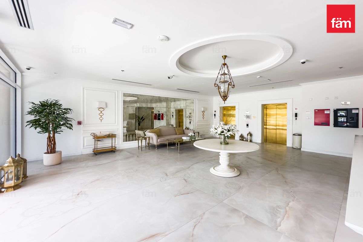 Park views| Fully furnished| Brand New| Sizable-28