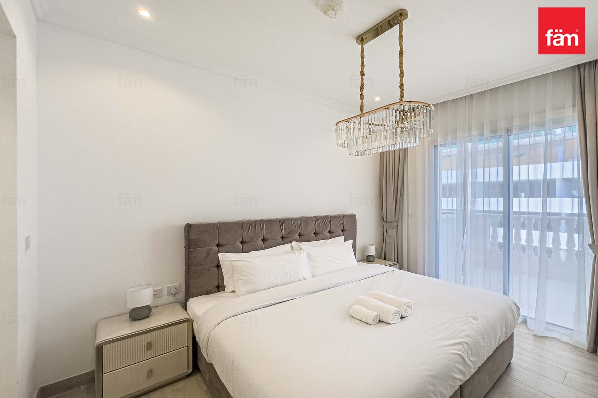 Park views| Fully furnished| Brand New| Spacious-12