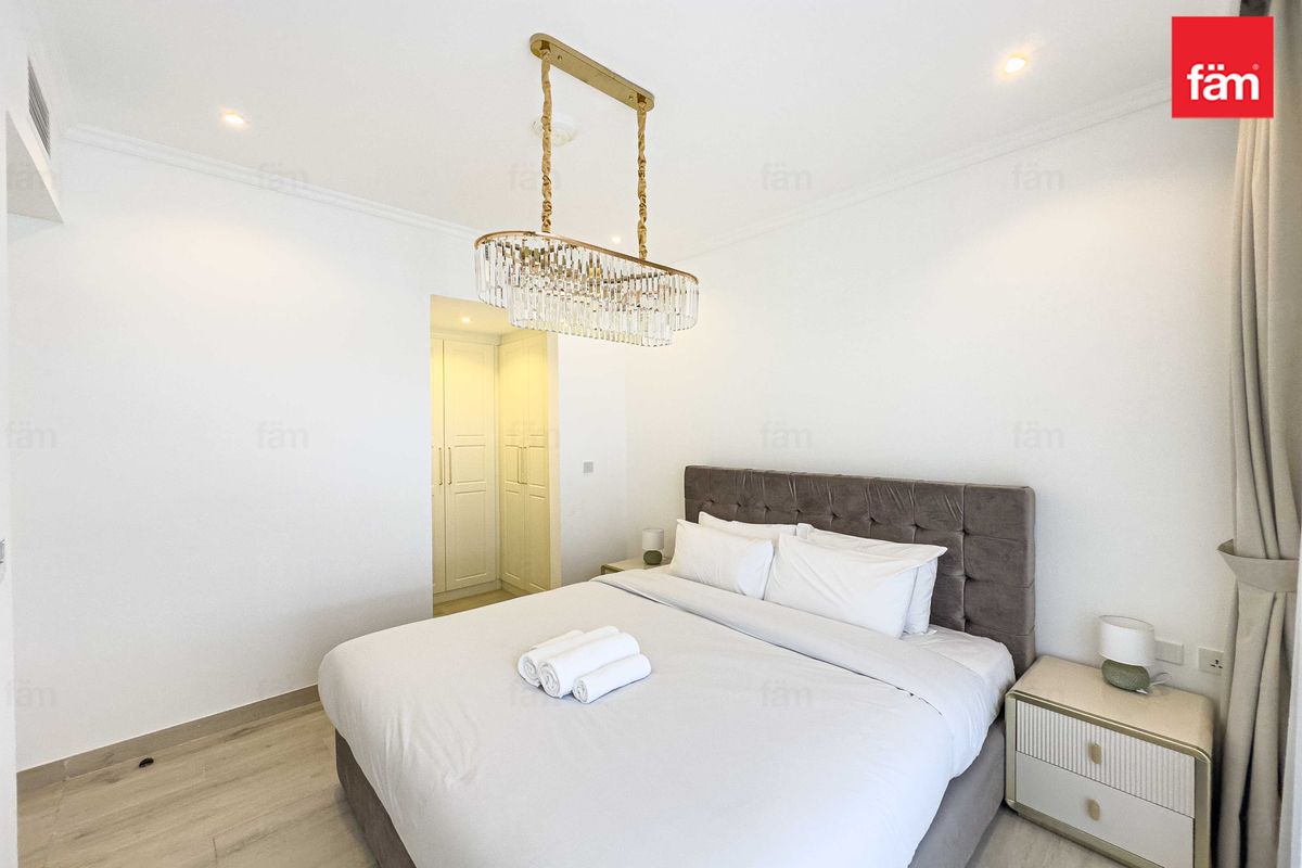 Park views| Fully furnished| Brand New| Spacious-13