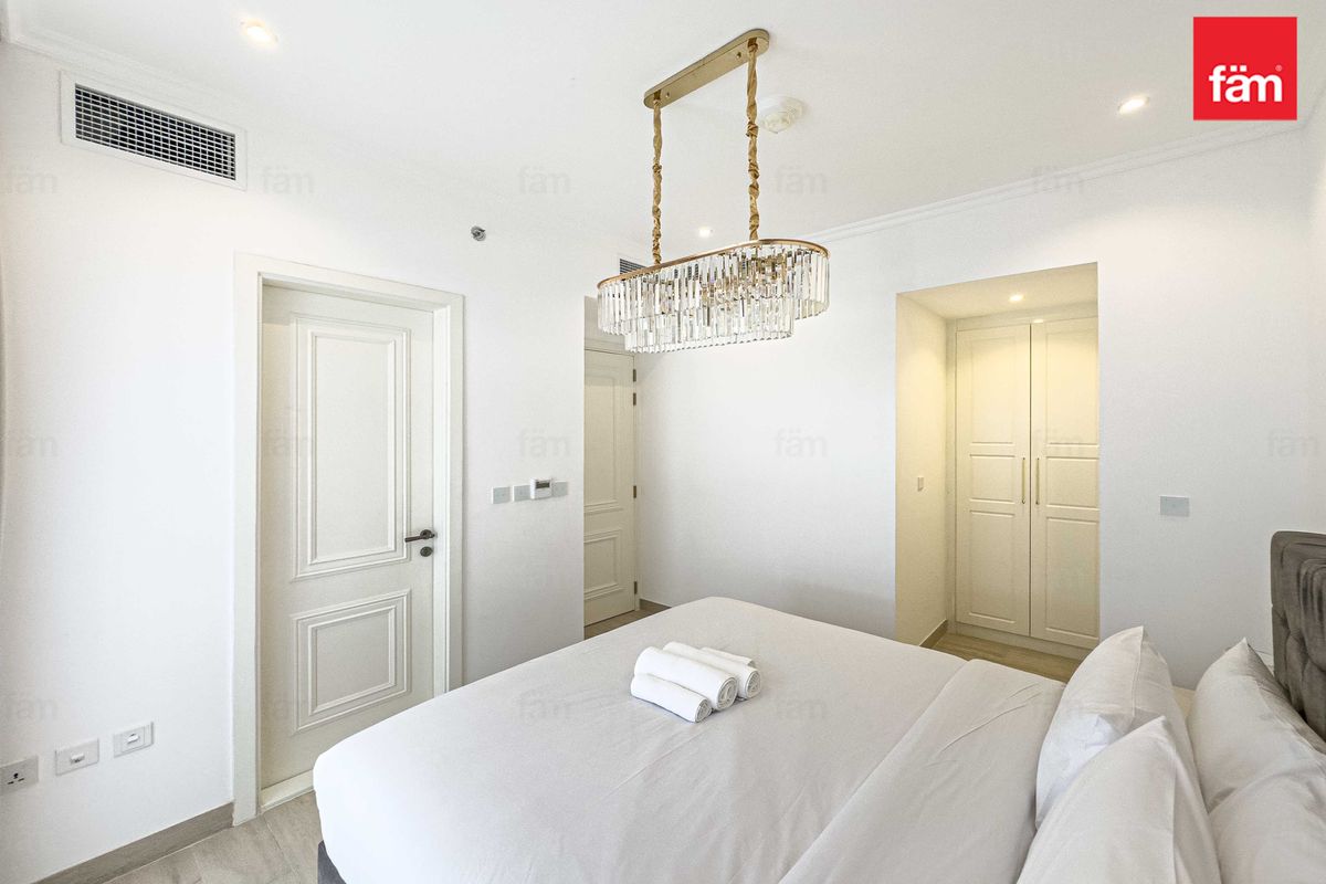 Park views| Fully furnished| Brand New| Spacious-17