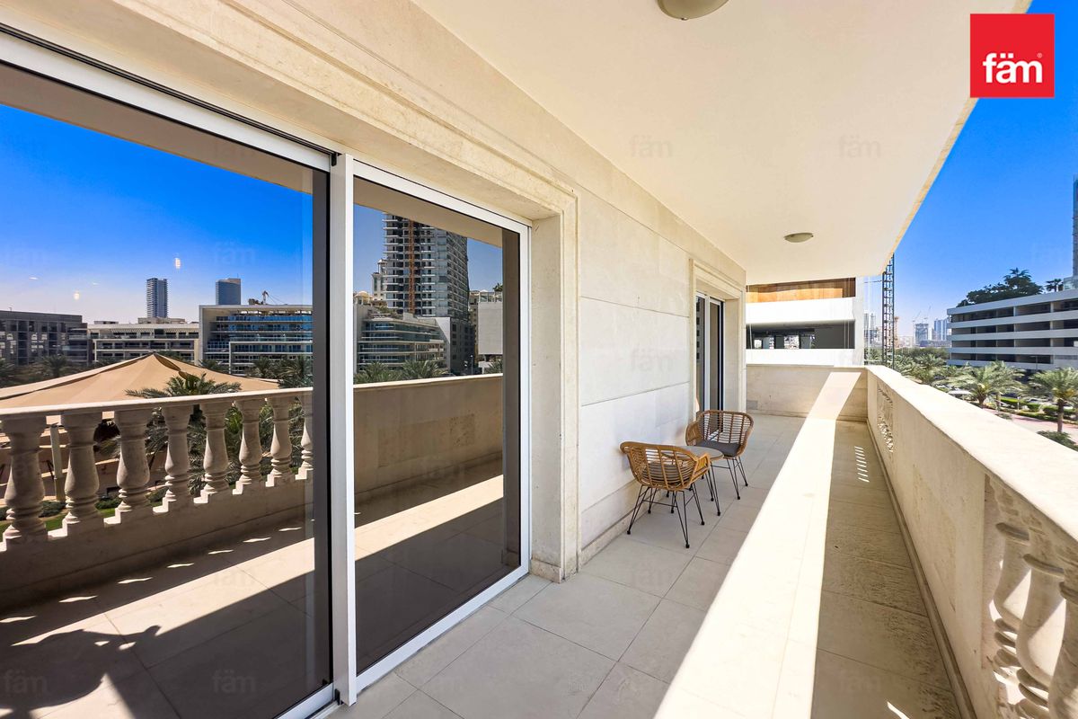 Park views| Fully furnished| Brand New| Spacious-26