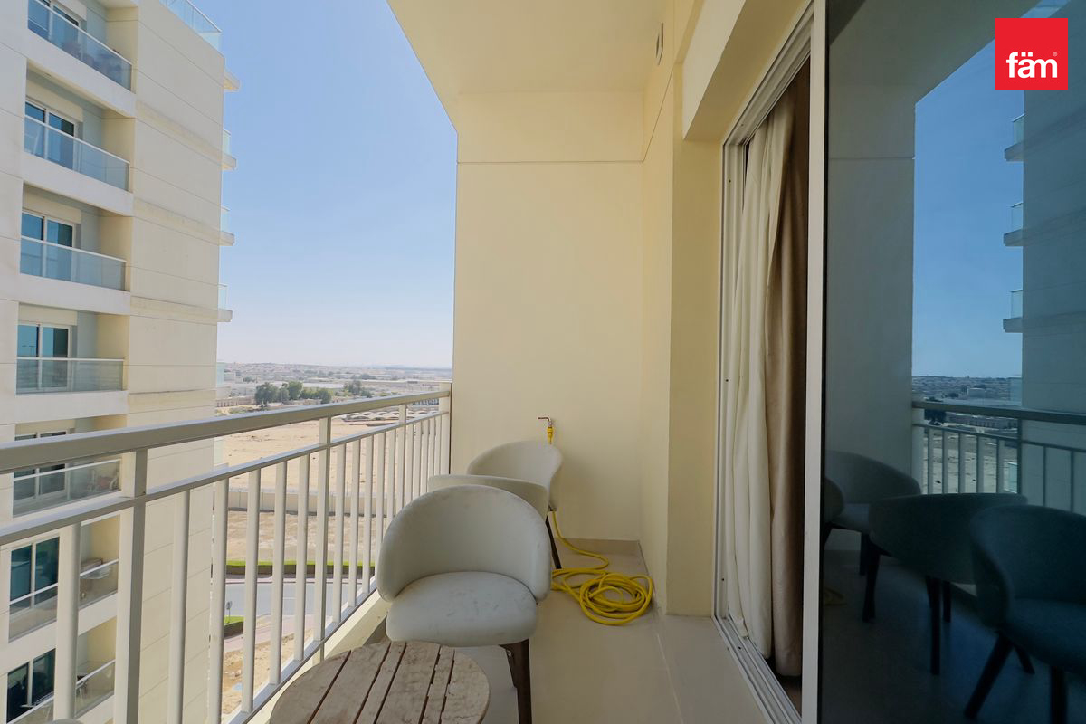 Upgraded  Huge 1BHK |  Closed Kitchen | Balcony-10