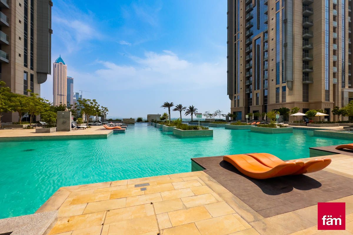 price-5-107-206-aed-3-bedroom-apartment-for-sale-in-meera-tower-dubai