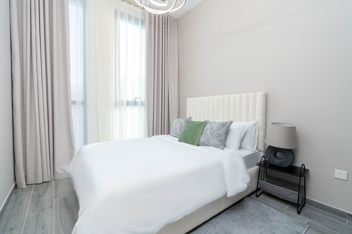 FURNISHED | UPGRADED | VACANT SPACIOUS | HIGH ROI-15