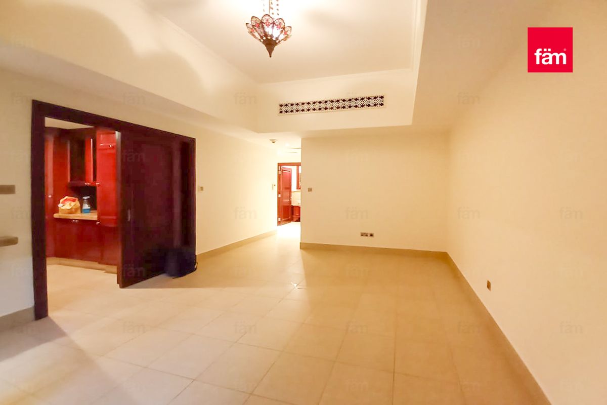 1 BHK For Sale | Closed Kitchen | Rented-2