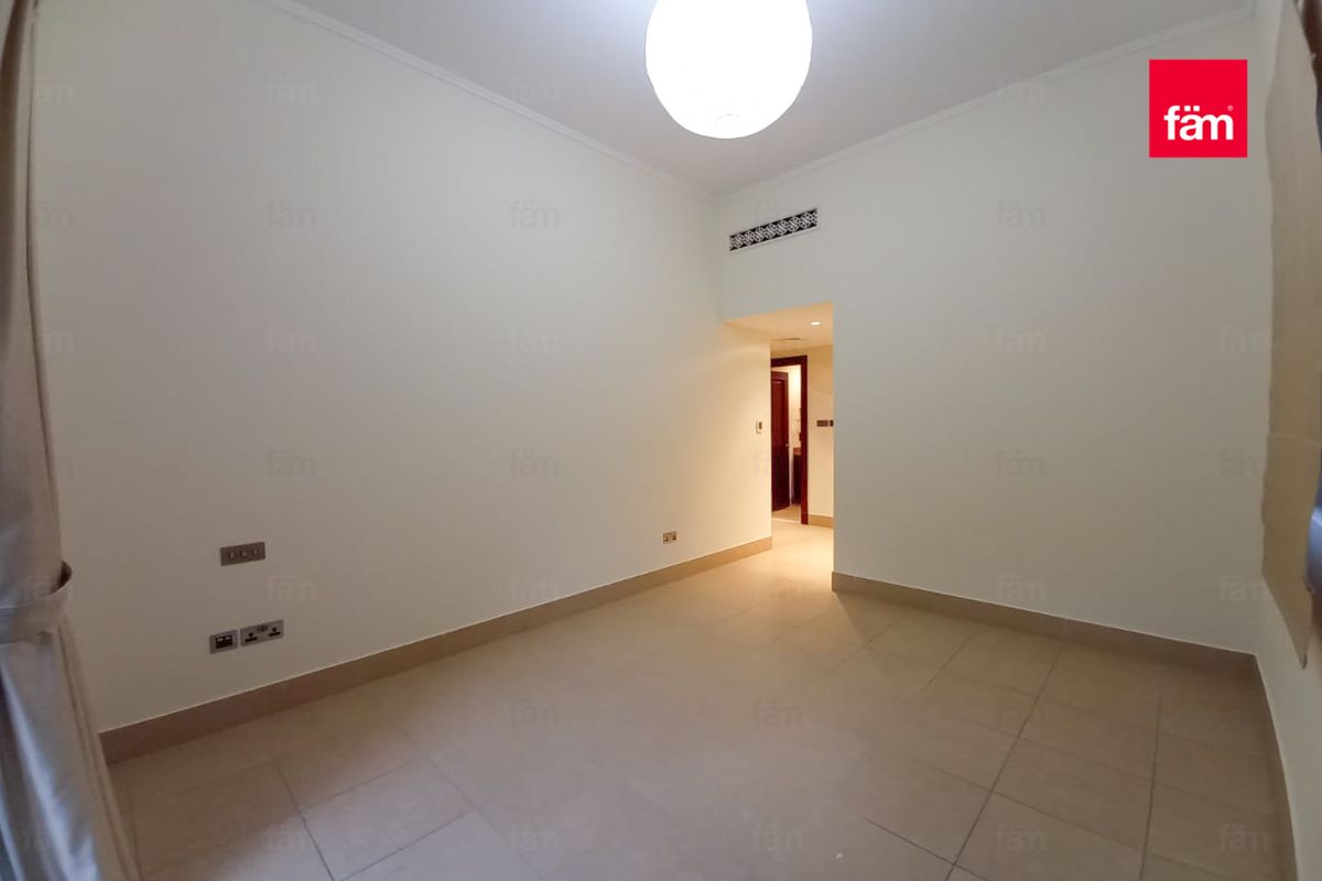 1 BHK For Sale | Closed Kitchen | Rented-4