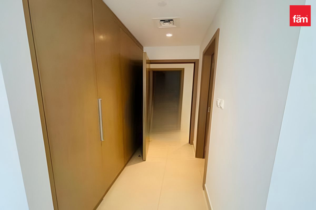 Spacious Layout | Pool View | Best Price | Emaar-10