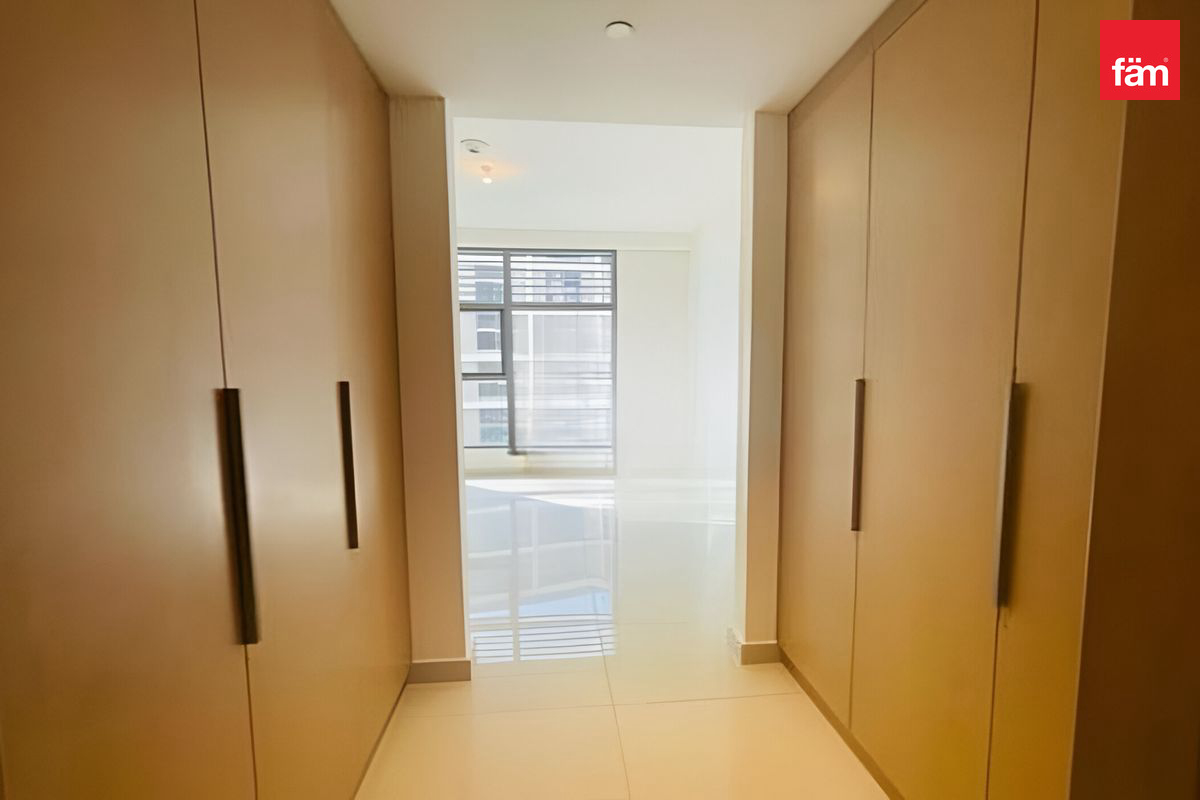 Spacious Layout | Pool View | Best Price | Emaar-9