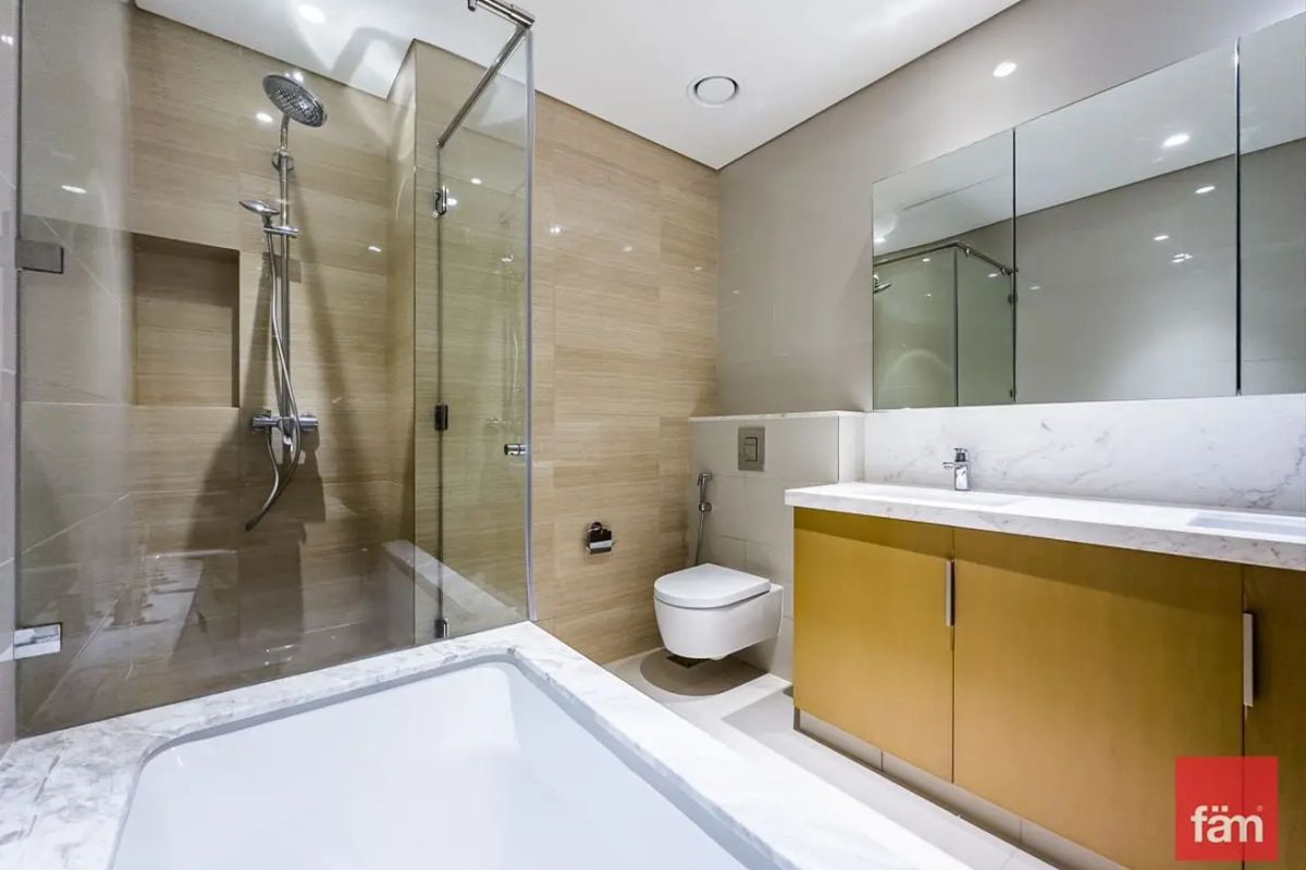 Spacious Layout | Pool View | Best Price | Emaar-14