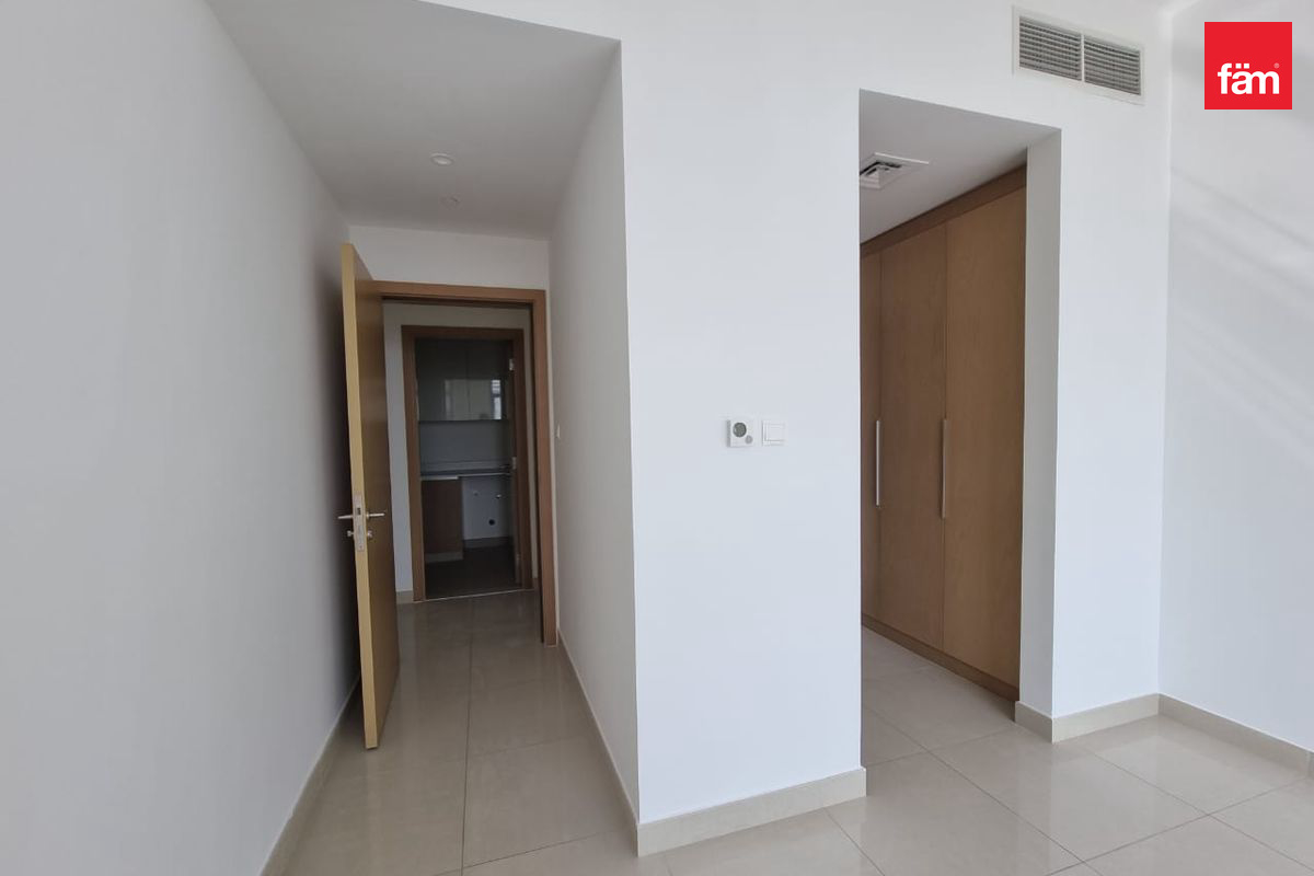Spacious | Expert | Multiple Options | Emaar-8