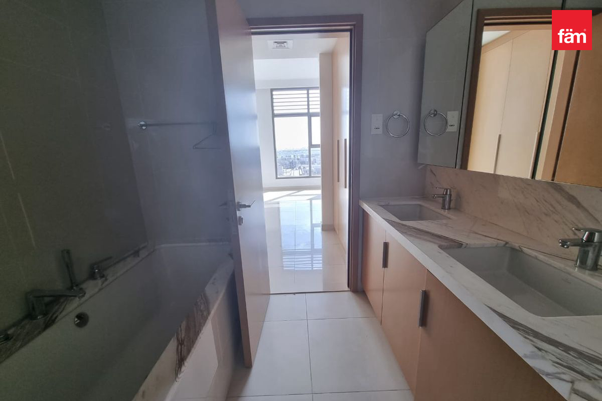 Spacious | Expert | Multiple Options | Emaar-21