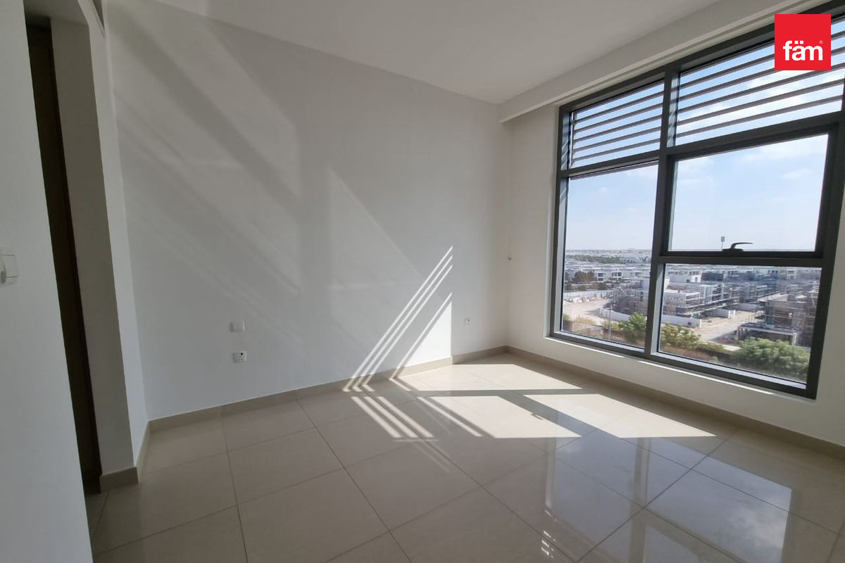 Spacious | Expert | Multiple Options | Emaar-16