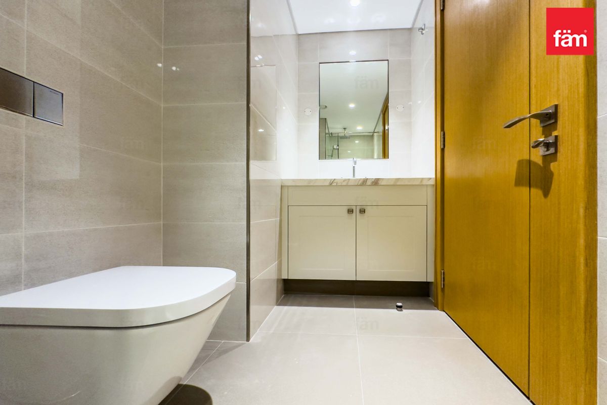 LUXURIOUSLY FURNISHED READY TO MOVE IN | BURJ VIEW-24