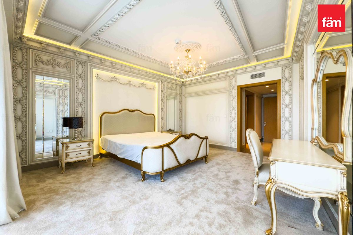 LUXURIOUSLY FURNISHED READY TO MOVE IN | BURJ VIEW-17