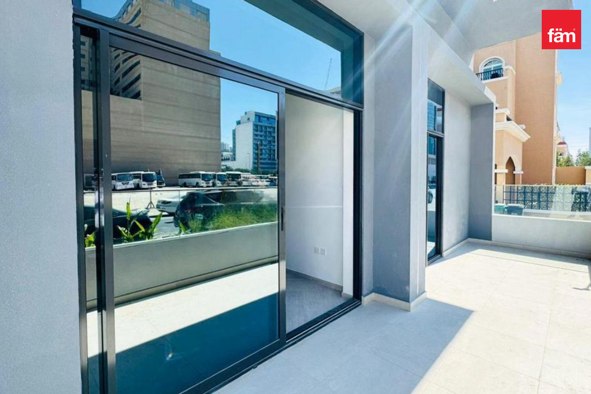 Ready to Move | Brand New | Grand Floor | Balcony-13