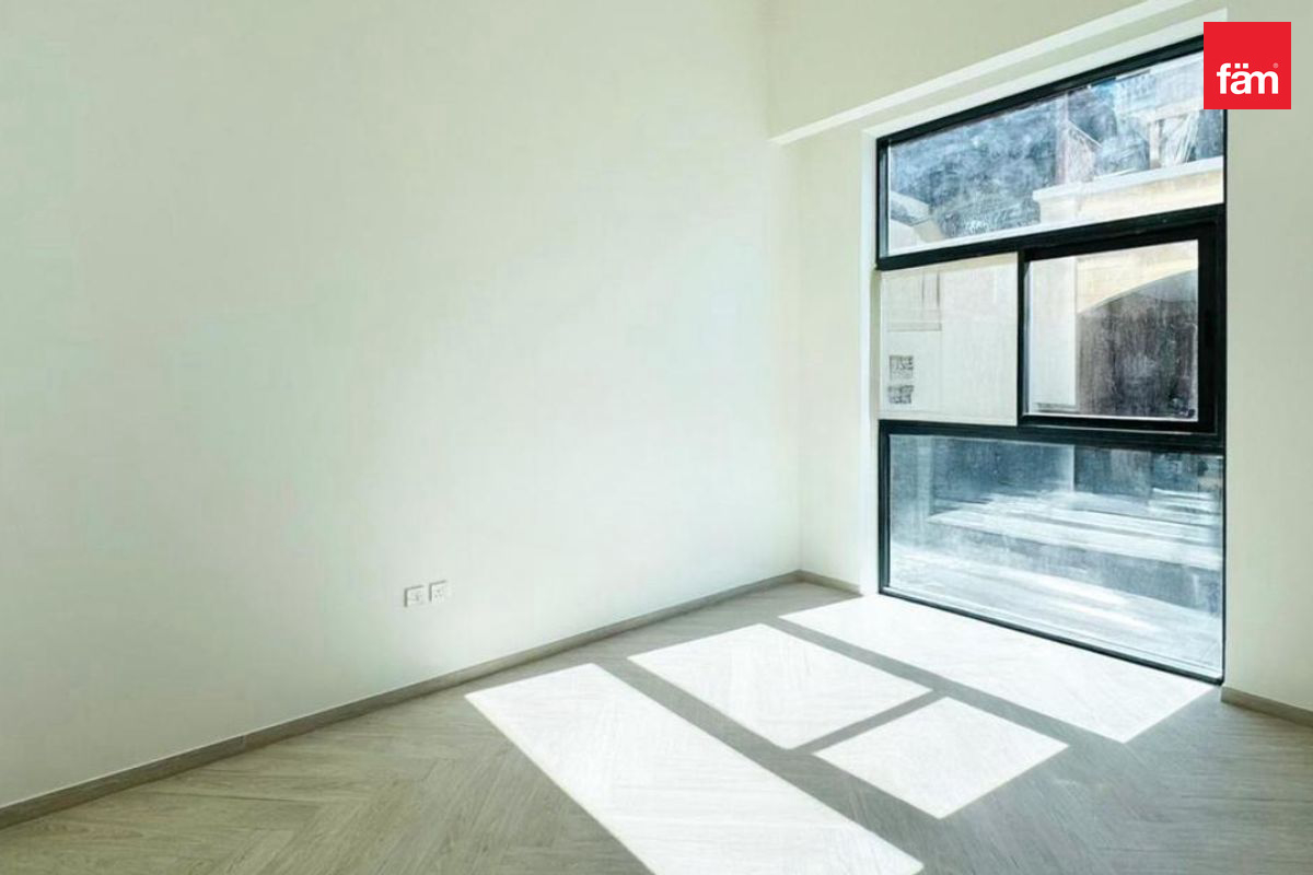 Ready to Move | Brand New | Grand Floor | Balcony-8