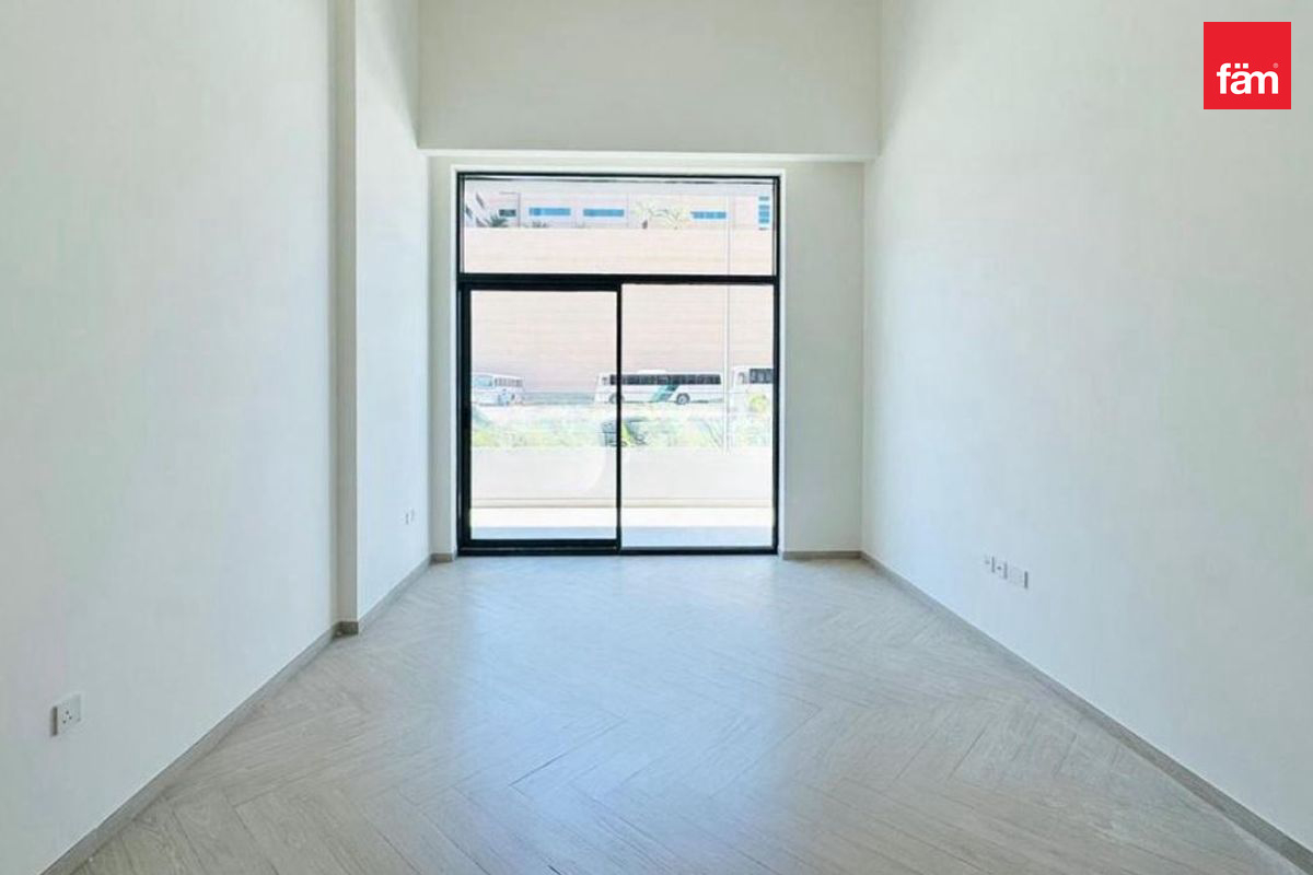Ready to Move | Brand New | Grand Floor | Balcony-10