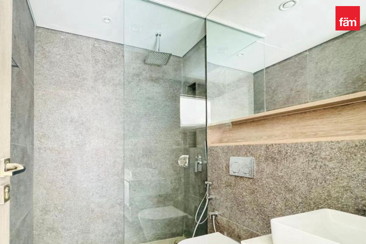 Ready to Move | Brand New | Grand Floor | Balcony-11