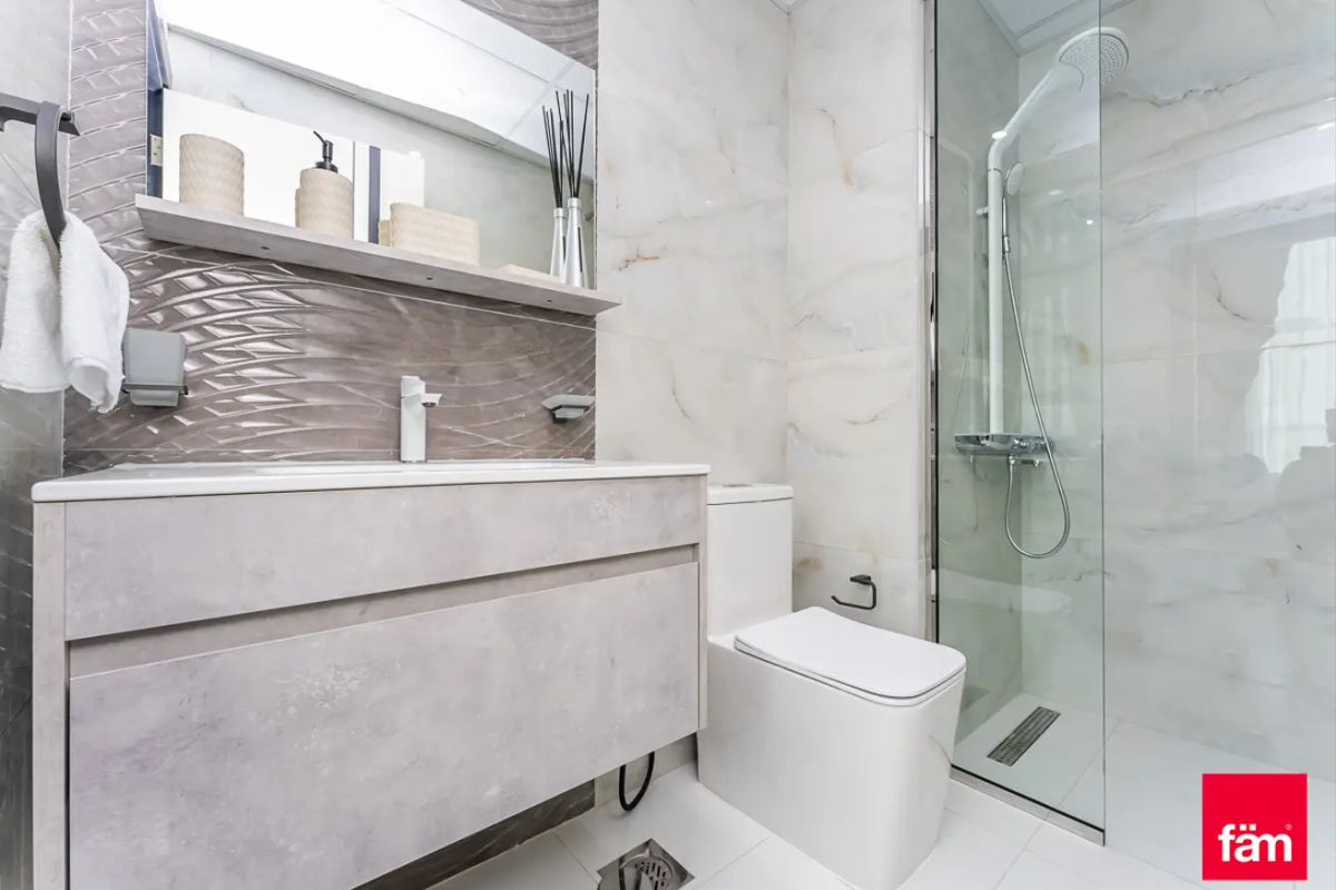 Close to Metro I Unfurnished I High Floor-7