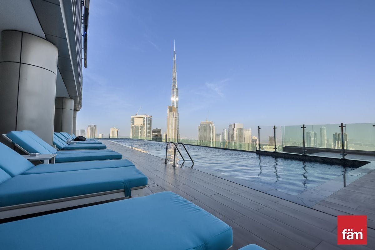 Price 145,000 AED 2 Bedroom Apartment for Rent in Paramount Tower