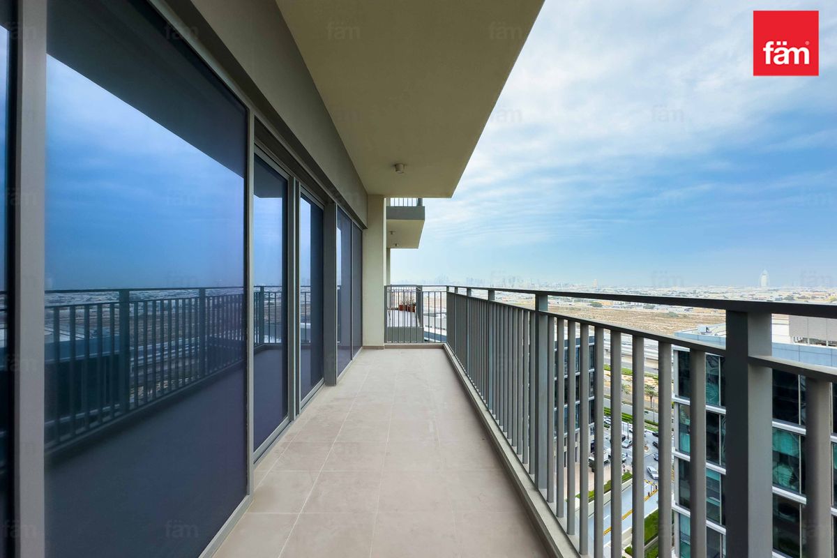 Burj View | Spacious Layout | Great Deal-14