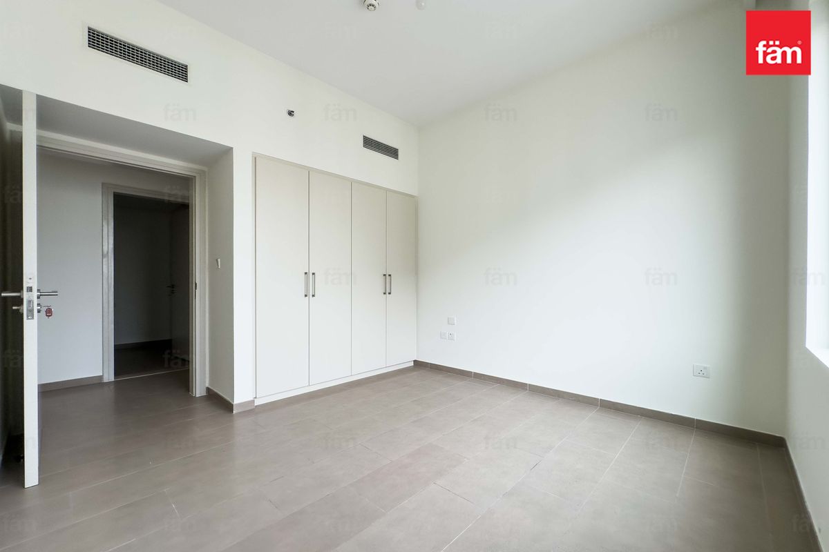 Burj View | Spacious Layout | Great Deal-9