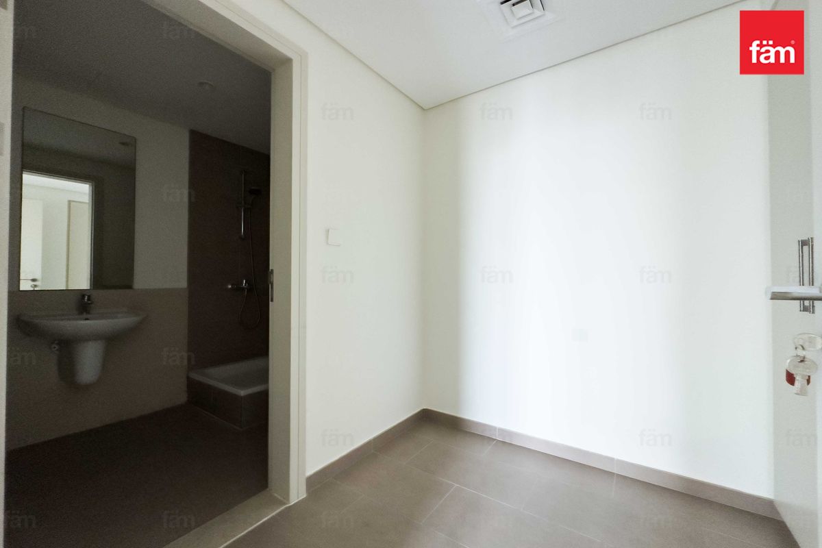 Burj View | Spacious Layout | Great Deal-20