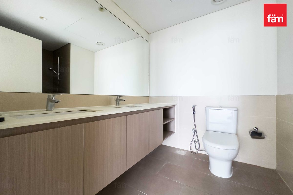 Burj View | Spacious Layout | Great Deal-21