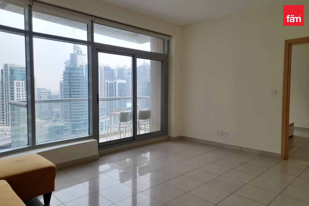 STUNNING PANORAMIC VIEW | SPACIOUS | BRIGHT-2