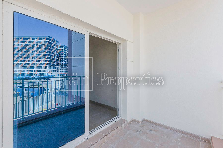 Price 26,000 AED | Studio for Rent in Queue Point Dubai - 41525