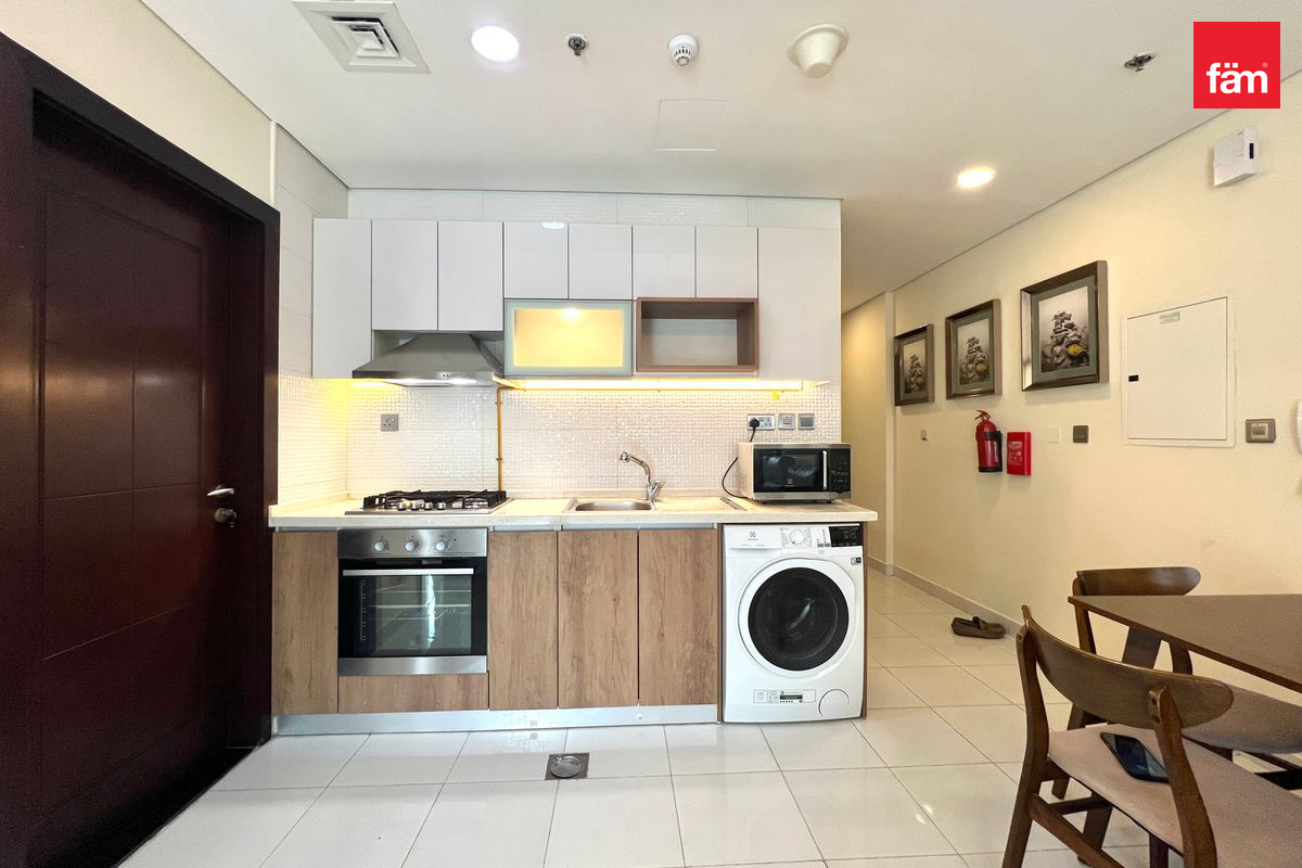Pool View | Renovated | Brand new condition-11