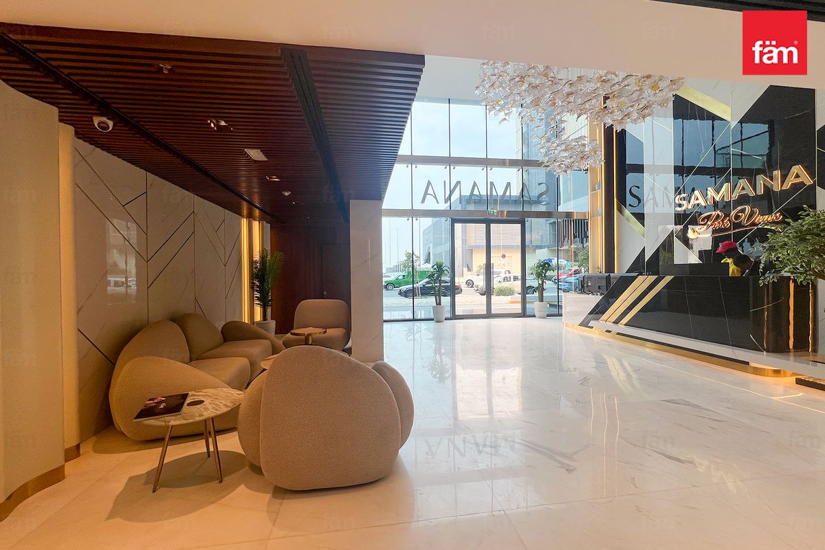 Stunning Pool view | Brand New | High Floor-16