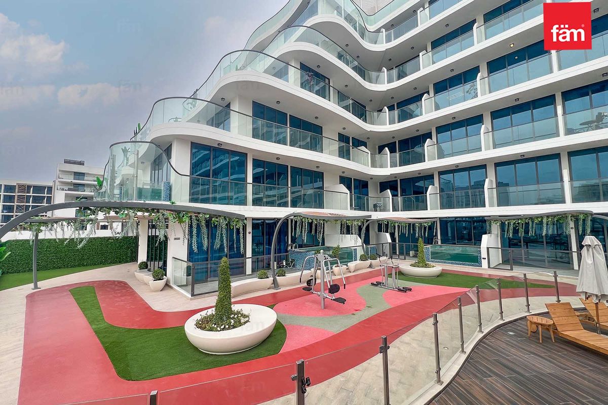 Stunning Pool view | Brand New | High Floor-15