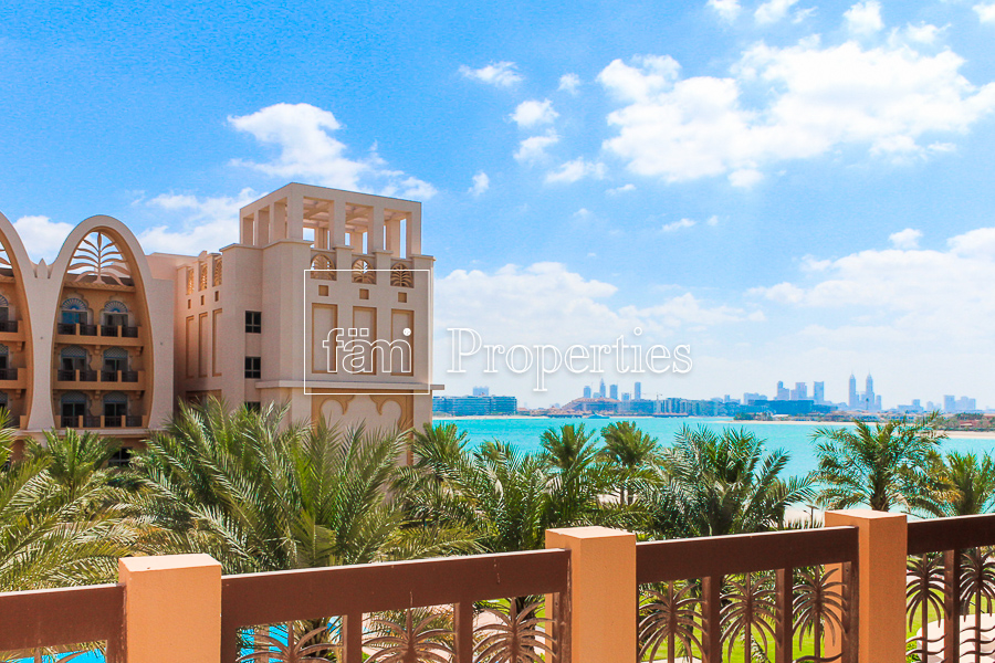 3BR+M Duplex with Private Pool and Beach-15