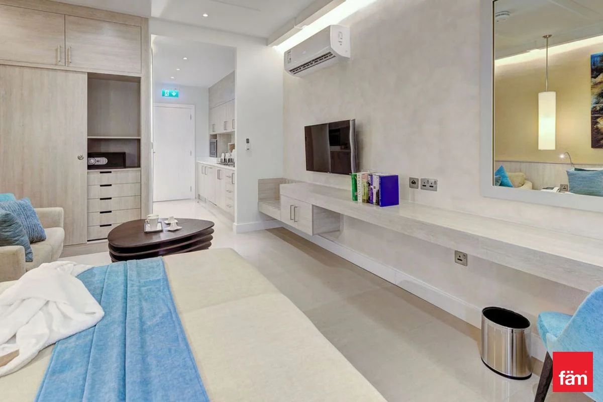FURNISHED | FRONT GOLF VIEW | HIGH FLOOR-9