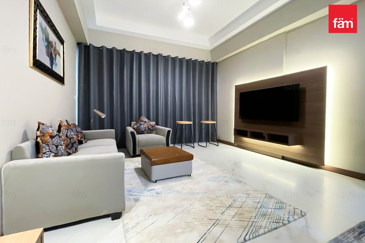 LUXURIOUS | HIGH ROI | FURNISHED AND EQUIPPED-2