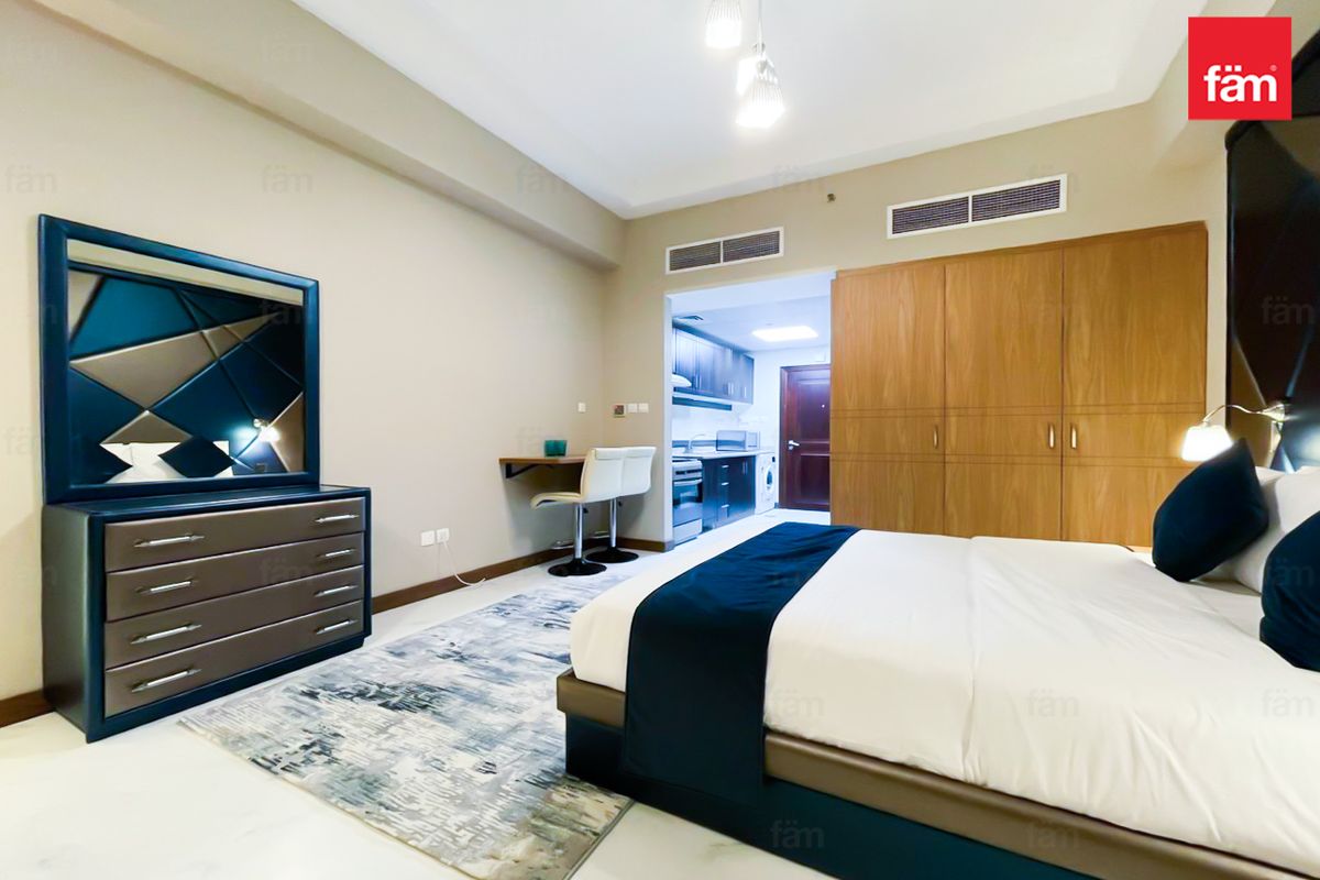 LUXURIOUS | HIGH ROI | FURNISHED AND EQUIPPED-1