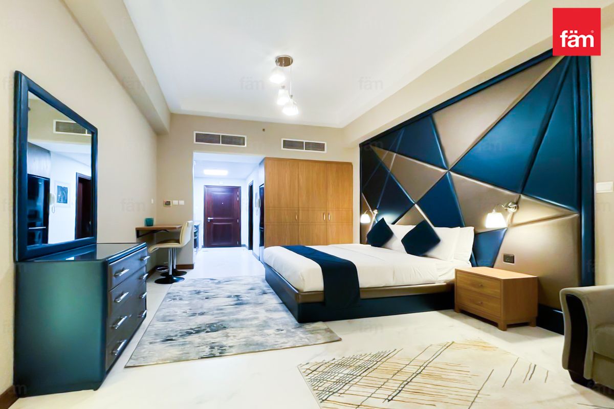 LUXURIOUS | HIGH ROI | FURNISHED AND EQUIPPED-5