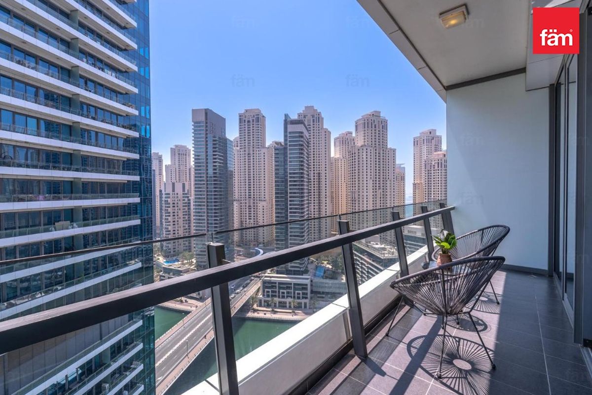 Fully furnished | Spacious  Prime Location-6