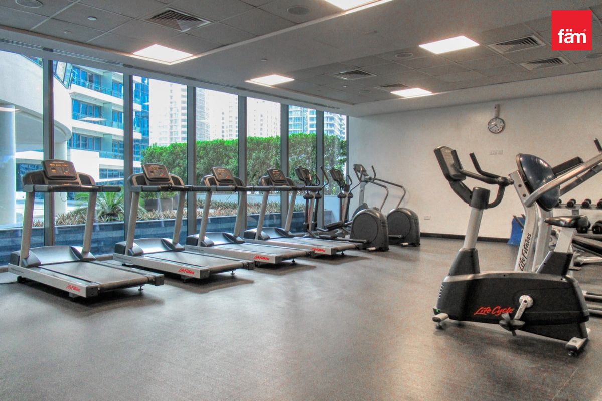 VOT | Balcony | Marina View | Corner Unit-12