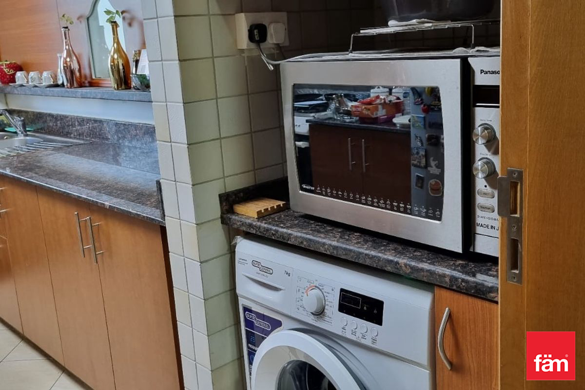 Price 675,000 AED 2 Bedroom Apartment for Sale in Skycourt Towers C